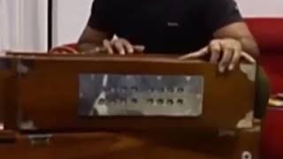 Kamariya hila rahi hai  pawan singh riyaz  on harmonium 2020 [upl. by Adnaw]