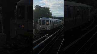 Staten Island Railway R44 Local Train arrives and departs Clifton Station railroad railway mta [upl. by Anoli]