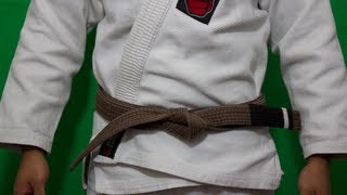 How to tie your Jiu Jitsu Belt [upl. by Kred397]