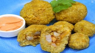 Como hacer bolitas de Mofongo rellenas de Camarones En Español [upl. by Kizzie399]