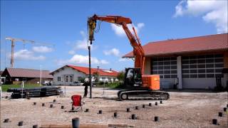 Pfahlgründung mit Hitachi ZX 225 im Landkeis Rosenheim [upl. by Nasia279]