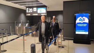 quotDaje Misterquot larrivo a Fiumicino di Claudio Ranieri [upl. by Rheims]