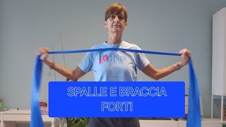 ESERCIZI CON ELASTICO Rinforzo spalle e braccia lezione completa di ginnastica dolce 🪷🧎‍♀️ [upl. by Halsted433]