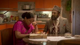 Citizen Khan S01 E02 Naanis Shopping Trip [upl. by Christi]