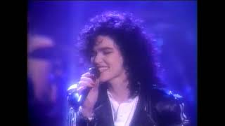 Alannah Myles  Black Velvet 1989 Live Arsenio Hall 1990 [upl. by Firmin]