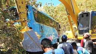 Bus Crash Recovery By Excavator Komatsu PC2008 And Hino 500 Dump Truck [upl. by Mesics755]