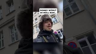 Was macht Ronny da [upl. by Donall824]