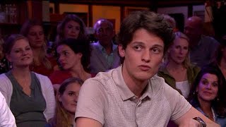 Traden voor alles quotIk ga niet op vakantiequot  RTL LATE NIGHT [upl. by Garris]