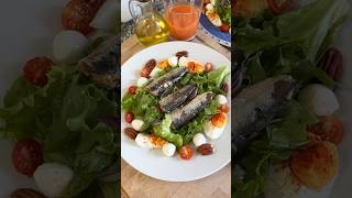 Ensalada saludable con pescado azul y sin carbohidratos [upl. by Anailuig732]