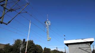 Aufstellen der neuen Signale für das Elektronische Stellwerk Duisburg Hbf [upl. by Ardnosac344]