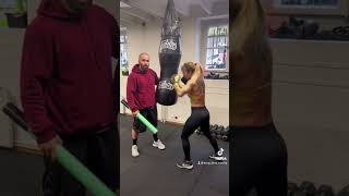 Exercice Sac de frappe boxe boxeanglaise kongdirtyboxing [upl. by Maher]