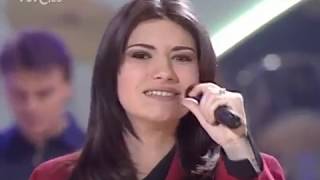 LAURA PAUSINI Amores Extraños TVE 1994 [upl. by Assetniuq]