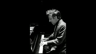 Vladimir Ashkenazy plays quotClair de lunequot of Debussy  LIVE [upl. by Starla]