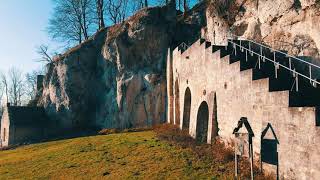 BURGRUINE SCHARZFELS VON OBEN  Wandern im Harz  Burgen und Berge in Deutschland  4K Drone Shots [upl. by Ysnat]