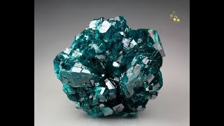 21506  DIOPTASE biterminated Mbumba Congo  Brazzaville [upl. by Loren]