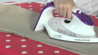 Morphy Richards Turbosteam Steam Iron Dual Zone Ceramic Soleplate 40638 [upl. by Enrobialc]