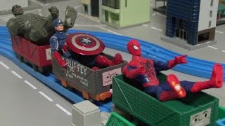 Spiderman Train Toys 스파이더맨 장난감 기차놀이 [upl. by Keelia534]