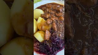 Gulasch Rotkohl und Kartoffeln 🥔 😊👨‍🍳❤️ [upl. by Soraya]