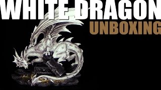 Iborek  grosser weisser Drache bewacht Schatztruhe  Unboxing  ReUpload [upl. by Fraase]