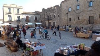 ECOMERCATS Món Empordà Mercats ecologics Verges Girona [upl. by Damalus]