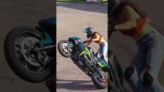 A little Savage 🤭 bikergirl stunt motorcycle bike moto [upl. by Aicyle]