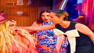 ¡Se Agarran del Cabello 😲 Wendy y Adamari Reviven Escena Icónica de Amigas y Rivales 📺✨ [upl. by Ahtnamys]