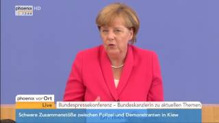 Flüchtlingspolitik quotWir schaffen dasquotStatement von Angela Merkel am 31082015 [upl. by Karwan]