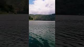 travel nature lake Lago de Coatepeque ya diste el tour en lancha [upl. by Aerdnat]