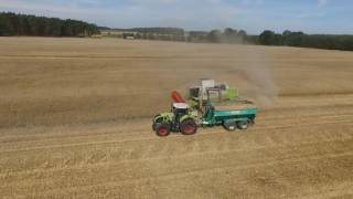 Getreideernte mit Claas Lexion und Fendt8410p 2016 der Film [upl. by Anerroc]