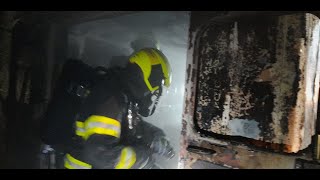 112024 Posilvestrovský výjezd na požár maringotky Vstiš HASIČI DOBŘANY czech firerescue [upl. by Yellas]