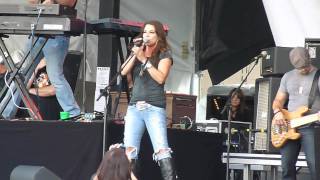 Gretchen Wilson  Barracuda Live at The Innsbrook Richmond Va 6512 Song 7 [upl. by Anelyak6]