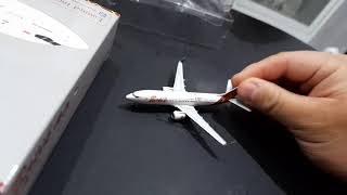 Jalanjalan ke Airshop Diecast  Unboxing Batik Air 737 dengan 3 livery cukup berbeda [upl. by Maurie738]