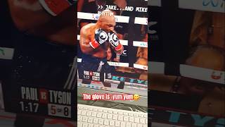 My glove is yummy😋 fake fight Mike Tyson Jake Paul glove biting [upl. by Andrew711]