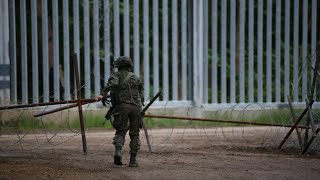 Balon z nieznanym ładunkiem spadł na Podlasiu  działania antyterrorystów w toku [upl. by Spooner]