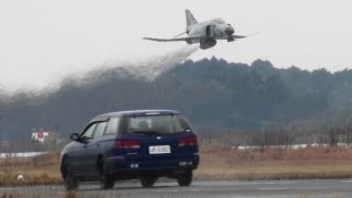 F4EJ改 極低空ローパス JASDF F4EJKai Extreme Low Pass 新田原基地航空祭2012 [upl. by Dloraj]