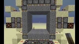 Tutorial Smallest 4x4 Piston Door No flashing top amp The redstone is at one side 147 [upl. by Eillam]