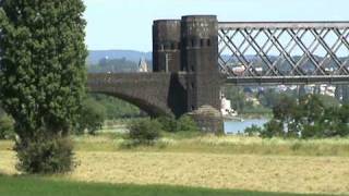 Das Örtchen Urmitz und seine Eisenbahnbrücke über den Rhein [upl. by Nilo]