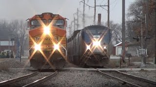 The most EPIC train race youll ever see Amtrak vs BNSF in Ottumwa IA 12914 [upl. by Monk840]