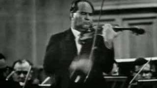 David Oistrakh plays Tchaikovsky Concerto 1st Mov Part 2 [upl. by Stringer999]