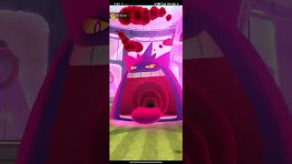 Gengar vs Gengar in gigantamex battle in pokemon go pokemon gigantamax pokemongame [upl. by Fineberg]