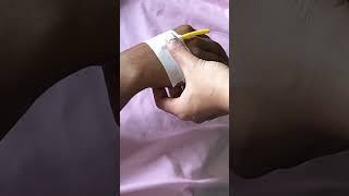 Insertion Of IV Saline Without Cannula How To Insert Needle In Veintrending shorts viral [upl. by Cosme]