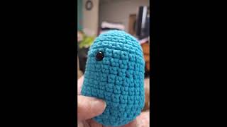 The Woobles Beginners Crochet Kit Review – Easy Peasy Yarn StepbyStep Tutorials Pierre Penguin [upl. by Artemas32]