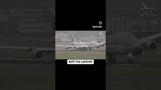 هبوط ولا اروع ل طائرة الخطوط القطرية من طراز بوينغ b747 shortvideo [upl. by Anyzratak933]