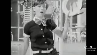 Rita Pavone  VIVA LA PAPPA COL POMODORO Tv tedesca Capodanno 1966 [upl. by Jarvey]