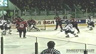 Sidney Crosby Lacrosse Goal  Quebec Remparts vs Rimouski Oceanic 2003 [upl. by Nelson102]