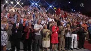 HeyMann Band  Schürzenjäger Medley  Zillertaler Hochzeitsmarsch mit Florian Silbereisen [upl. by Annecorinne834]