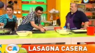 Lasagna casera [upl. by Enitsirhk]