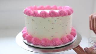 How to Pipe a Fluffy Frosting Border on a Cake [upl. by Kimon]