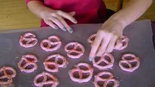 How To Easy Chocolate Covered Pretzels [upl. by Aneev752]