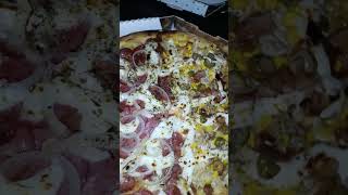 Pizza brasileira [upl. by Lamej]